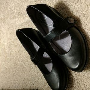 Dansko womens shoes